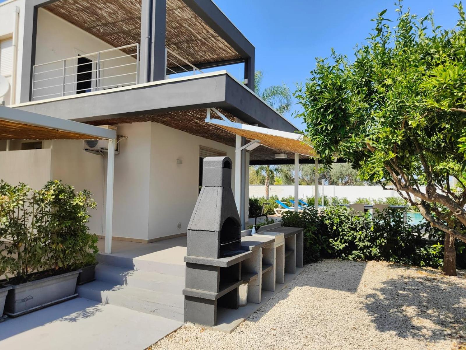 Zoe Villa Comiso